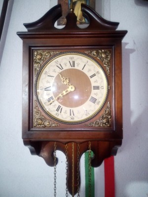 Antichitati, ceas, casa de marcat, telefoane, sifoane etc. foto