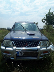 Mitsubishi L200 Animal foto