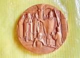 G293-Medalia a 15 a aniversara- Botezarea Regelui CLOVIS Franta Reims 1992 bronz masiv aurit stare buna mester MARTINEAU SAGMUR.