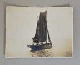 Ambarcatiune fotografie veche