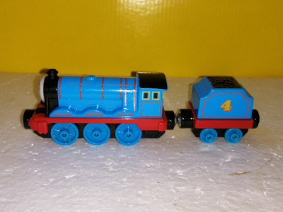 bnk jc Thomas si prietenii - locomotiva Gordon cu tender foto
