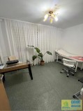 Centru, Colonadelor, de inchiriat 2 camere, nemobilat, parter