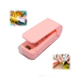 Aparat portabil de sigilat pungi, etan&Egrave;are termic&Auml;, func&Egrave;ionare pe baterii, spate magnetic, 9.7x3 cm, roz