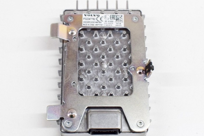 Stație de &icirc;ncărcare wireless VOLVO XC40 536 2022 OEM: 32247782,P32247782,3432A-0073TR 20660440