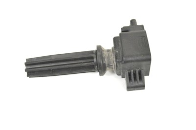 Bobina de inducție de &amp;icirc;naltă tensiune FORD FOCUS III 2015 OEM: CM5E-12A366-BC 12875137 foto