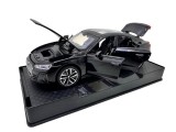 Macheta Audi e-tron GT negru 1:32 metal die-cast lumini si sunete usi capota si portbagaj functionale