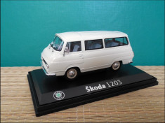 Macheta Skoda 1203 (1974) 1:43 Abrex foto