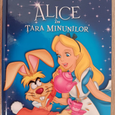 myh 110 4 - Alice in Tara Minunilor - Colectia Disney Clasic