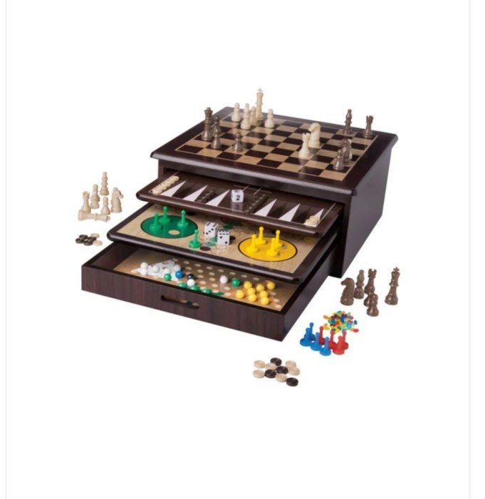 Set de 10 Jocuri in 1 Playtive, Lemn, 32,5 x 15 x 32,5 cm, 6 ani+, Multicolor