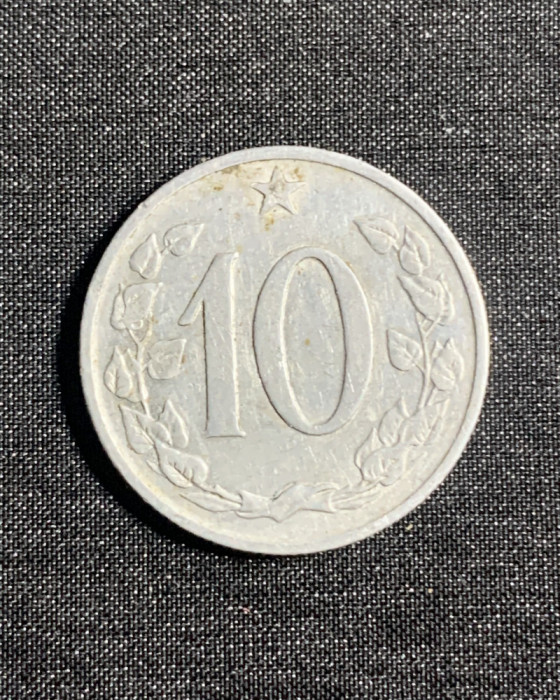 Moneda Cehoslovacia 10 haleri 1963