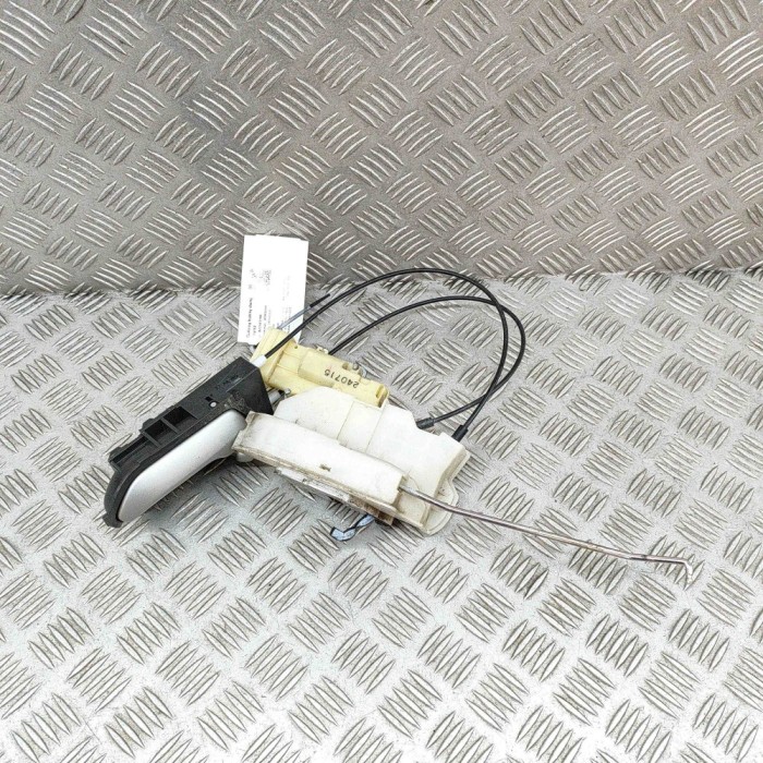 &Icirc;ncuietoare ușă st&acirc;nga spate ISUZU D-MAX II TFR, TFS 2014 OEM: 8982317791