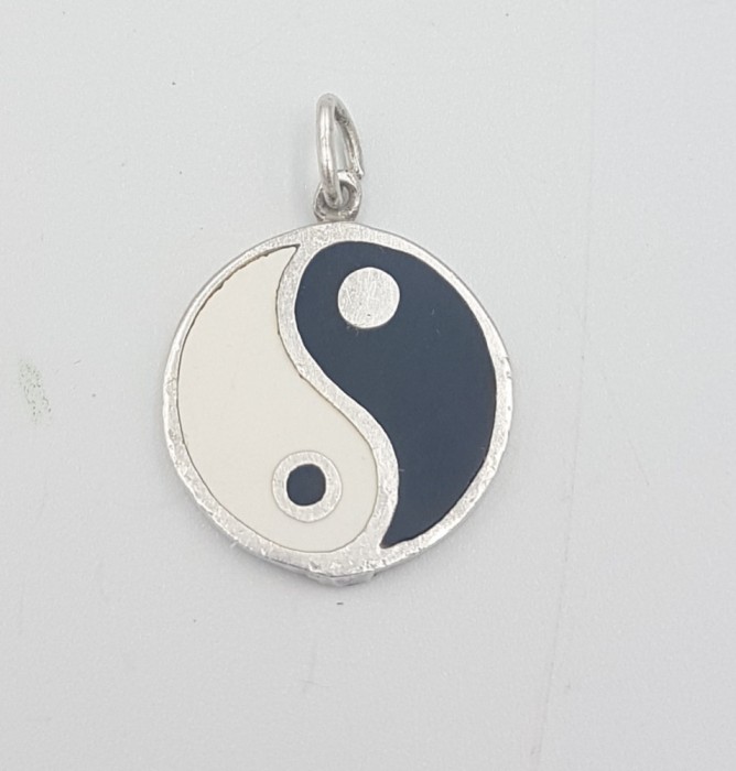 Pandantiv vintage din argint Yin si Yang