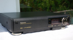 Video recorder S-VHS Panasonic NV-FS200 stereo Hi-Fi foto