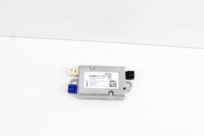 Unitate de control USB/AUX BMW X3 G01, F97 2019 OEM: 9355549 18280492