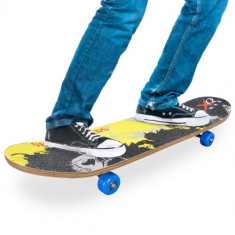 Skateboard din Lemn (4 ro i) foto