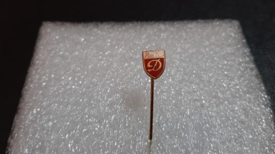 Insigna Dinamo Resita foto