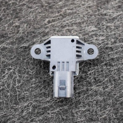 Senzor de impact lateral st&amp;acirc;nga LAND ROVER RANGE ROVER EVOQUE L538 2014 OEM: CK52-14C676-AA 3593157 foto