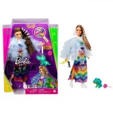 Papusa Barbie Extra Mattel satena cu rochie curcubeu si animalut crocodil, articulata