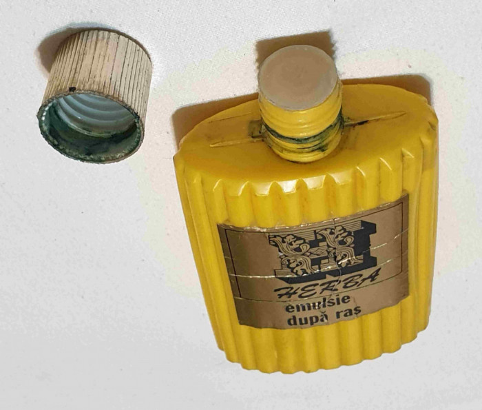 HERBA emulsie dupa ras -recipient din plastic, vechi anii 1970 - produs romanesc
