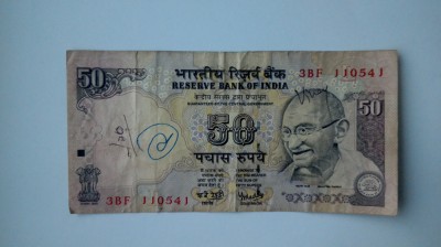 BANCNOTA INDIA 50 RUPII 2006 foto