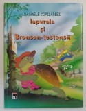 IEPURELE SI BROASCA - TESTOASA , BASMELE COPILARIEI , 2007, CONTINE ILUSTRATII DE VAN GOOL