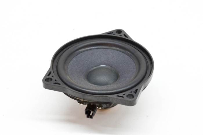 Difuzor planșa de bord TESLA MODEL Y 2020 OEM: 1079742-00-A 13836723