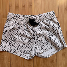 Set 2 perechi pantaloni scurti bumbac fata H&M noi 4 ani!!