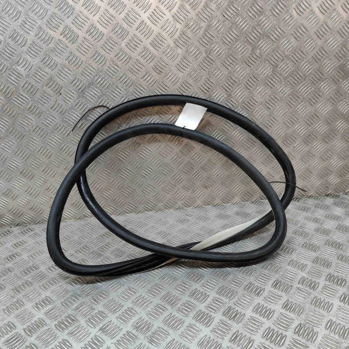 Garnitura ușă dreapta spate CITRO&Euml;N C5 III RD_ 2010 OEM: 9025Q6