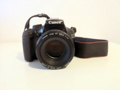 Canon EOS 1100D + 2 obiective + blitz exterm + trepied + alte accesorii foto