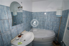 Apartament 2 camere de vanzare Nicolina,60500 EUR foto