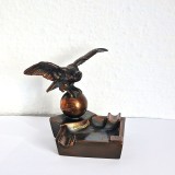 scrumiera din metal patinat vultur pe Bila Cochem / Mosel ; Germania