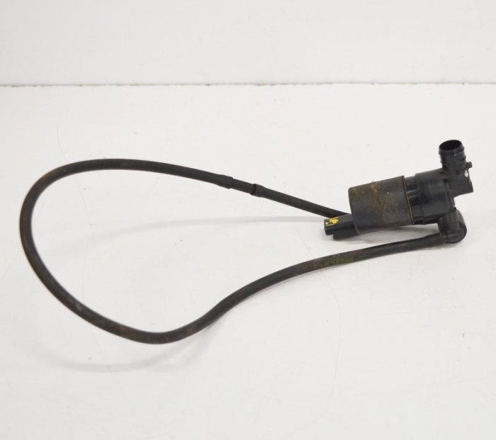 Motor rezervor lichid de parbriz DACIA SANDERO II 2014 OEM: 286203634R286200851R 3635516