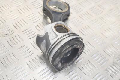 Piston MERCEDES-BENZ SPRINTER 3,5-t 906 2012 OEM: A6510301117,A6510300020 13138050 foto