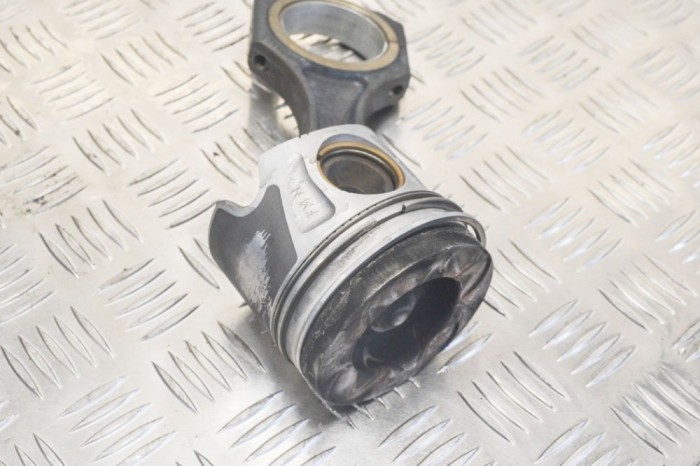 Piston MERCEDES-BENZ SPRINTER 3,5-t 906 2012 OEM: A6510301117,A6510300020 13138050