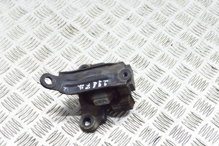 Suport motor st&acirc;nga MAZDA CX-3 DK 2016 OEM: DB2W39070 | 12147444