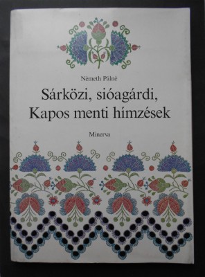 Cusatura, broderie populara din zona Centrala - Sudica a Ungariei foto