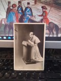 Papa Pius al XII-lea rug&acirc;ndu-se, Religie, circulație 22 iun. 1940, 205