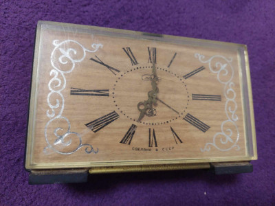 Ceas Rusesc Desteptator-Marca SLAVA=pe baterie-Vintange,Ceas vechi de masa SLAVA foto