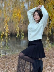 Jacheta dama ivory cu paiete transparente