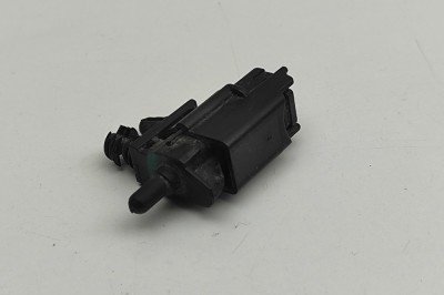 Senzor de temperatură exterioară FORD KUGA III DFK 2024 OEM: AU5T12A647AC,AU5T-12A647-AC | 31026333 foto