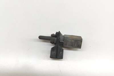 Senzor de temperatură exterioară SKODA SUPERB III Estate 3V5 2019 OEM: 8Z0820535A 30472926 foto