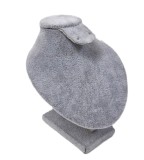 Cumpara ieftin Bust de Expoziție Catifea Gri pentru Lanțuri, Pandantive și Cercei &ndash; 11 cm &ndash;