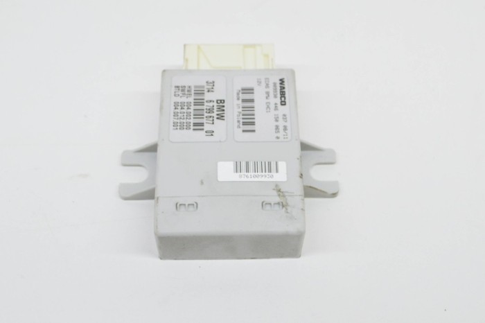 Unitate de control suspensie pneumatică BMW 5 Touring F11 2011 OEM: 6799677 17560861