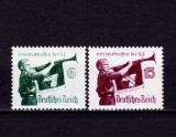 Cumpara ieftin ✅ (S44) Germania Reich 1935 - &quot;Intalnirea Mondiala a membrilor Hitler Jugend&quot; ,serie Mi.584/585 cota 25 Є , rar MNH ( mici spoturi pe prima marca )