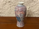 VAZA MICA DIN PORTELAN CHINEZESC, DECORATA MANUAL SUB GLAZURA H12,5cm