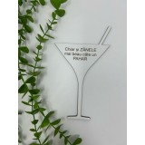 Props in forma de pahar de cocktail din MDF
