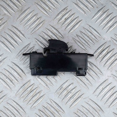 Buton geam ușă dreapta spate MITSUBISHI L 200 / TRITON KA_T, KB_T 2007 OEM: MR587956C8D-D393M | 2142822 foto