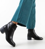 Cumpara ieftin Botine dama Avor Negre