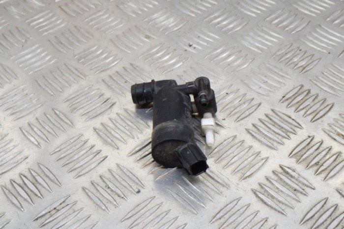 Motor rezervor lichid de parbriz FORD FOCUS III 2014 OEM: BV61-17K624-BB 11584787
