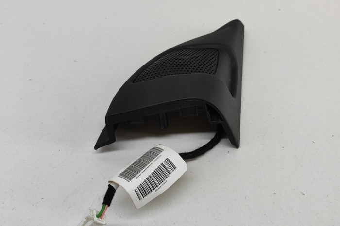 Difuzor ușă dreapta față CITRO&Euml;N C5 AIRCROSS 2021 OEM: 98201331ZD,9809351180 26909463